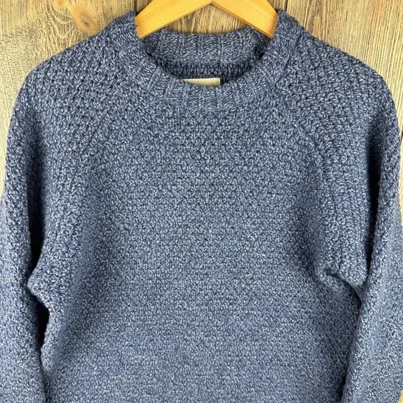Taylor Stitch Merino Wool Sweater Mens 38 Small Sea Blue Raglan Knit Crew Neck - Picture 4 of 7